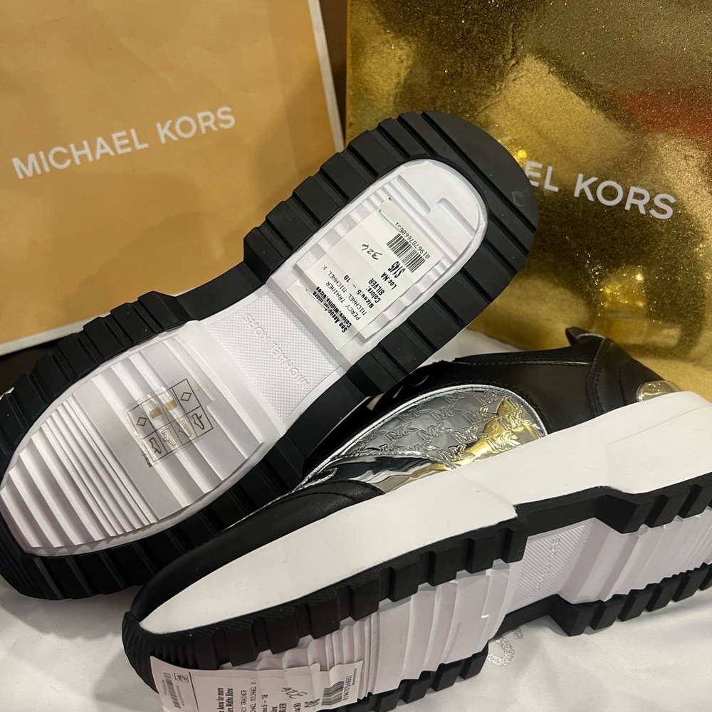 Michael Kors Women's Percy Trainer Lace-Up Sneakers authentic /new - Picture 10 of 14